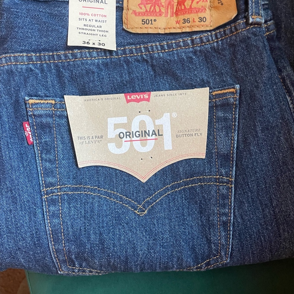 Levi's Men's Blue 501 Original Jeans - Picture 2 of 5